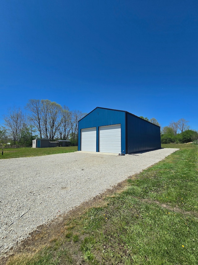 20223 32 Mile Rd, Armada, MI 48005 - view of detached garage