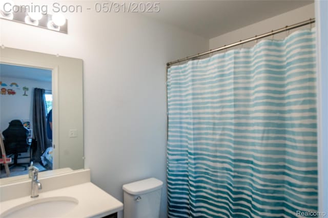 3217 Chambers W Unit 87, Wixom, MI 48393 - full bath featuring vanity, toilet, and curtained shower