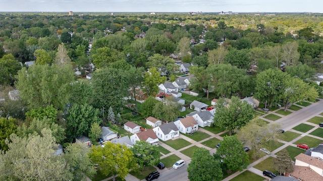 24690 Annapolis St, Dearborn Heights, MI 48125 - aerial perspective of suburban area with a heavily wooded area