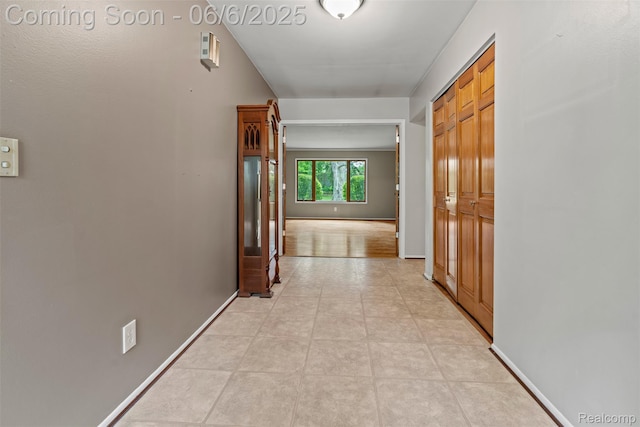 36963 Heatherton Dr, Farmington, MI 48335 - hall with baseboards