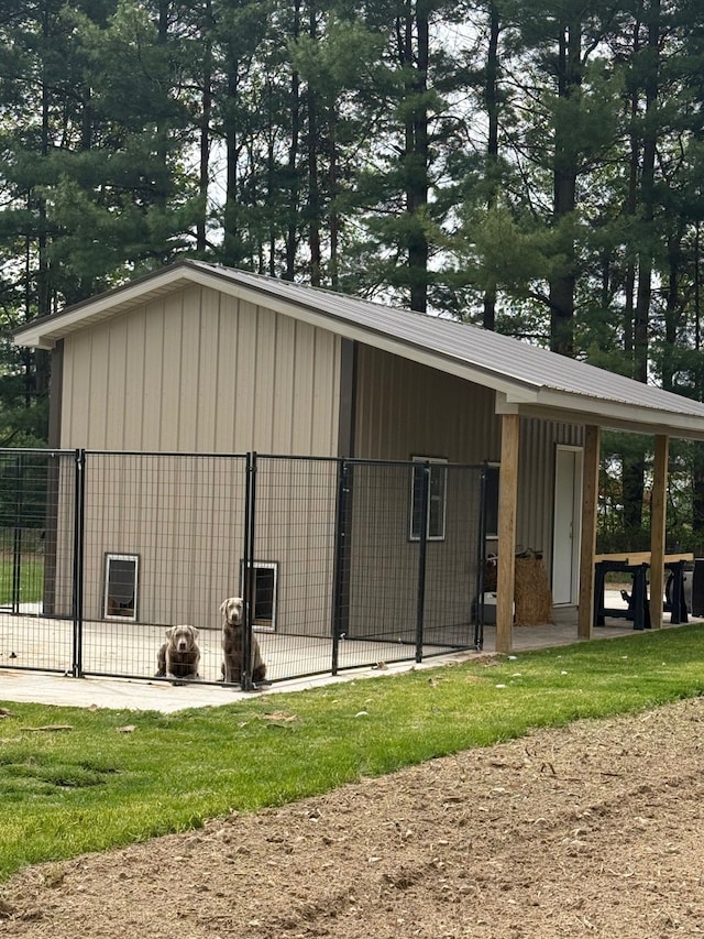 6523 Jones Rd, North Branch, MI 48461 - view of outbuilding featuring an exterior structure