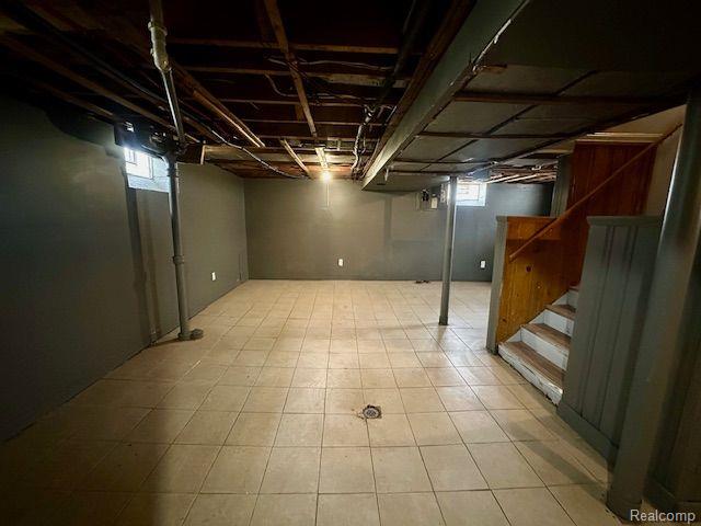 20250 Winthrop St, Detroit, MI 48235 - below grade area with stairs