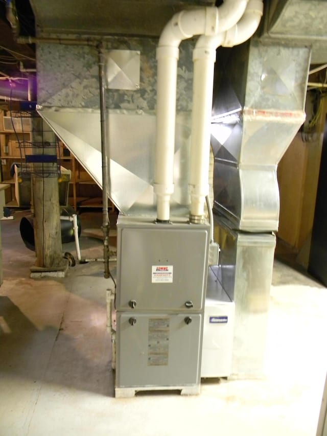 306 N Rowe St, Ludington, MI 49431 - view of utilities