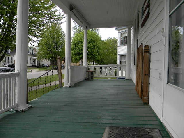 306 N Rowe St, Ludington, MI 49431 - view of porch