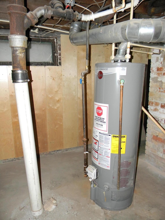 306 N Rowe St, Ludington, MI 49431 - utilities with water heater