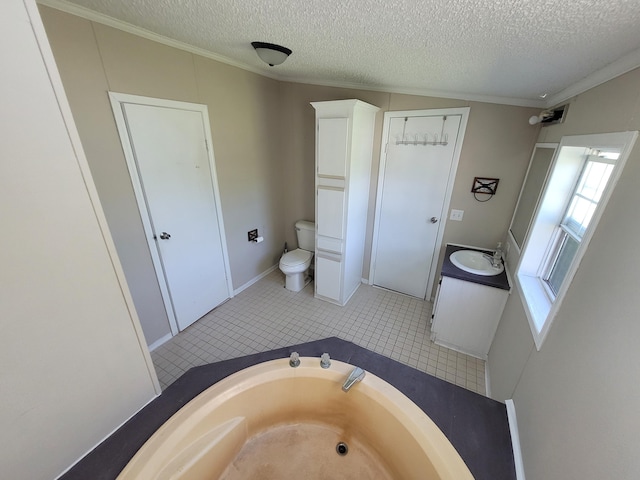 4908 Brookfield Rd, Charlotte, MI 48813 - full bathroom featuring toilet, crown molding, vanity, a textured ceiling, and a tub