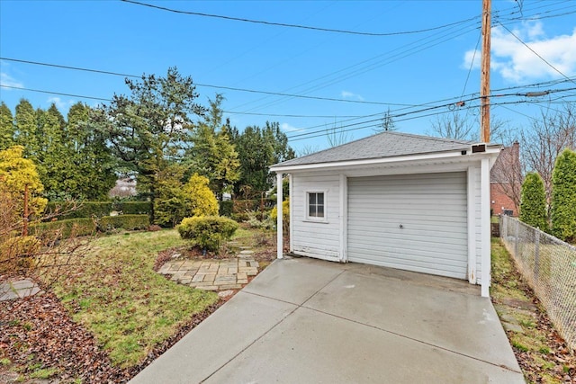 8156 Grayfield St, Dearborn Heights, MI 48127 - detached garage with concrete driveway