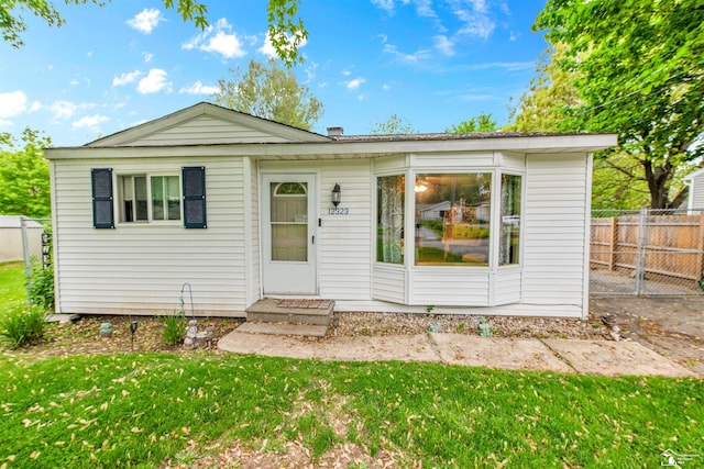 12323 Oakland Ave, Mount Morris, MI 48458 - view of front of property