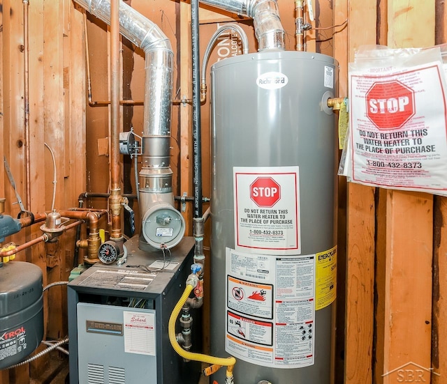 1466 Wilson Ave, Saginaw, MI 48638 - utilities with water heater
