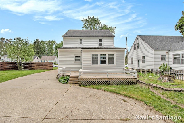 429 Van Allen St SE, Wyoming, MI 49548 - rear view of property with a deck