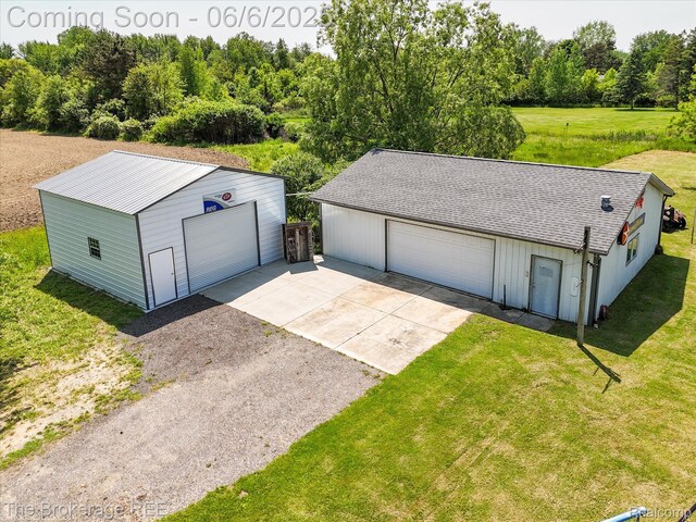 8114 Wilson Rd, Otisville, MI 48463 - detached garage with driveway