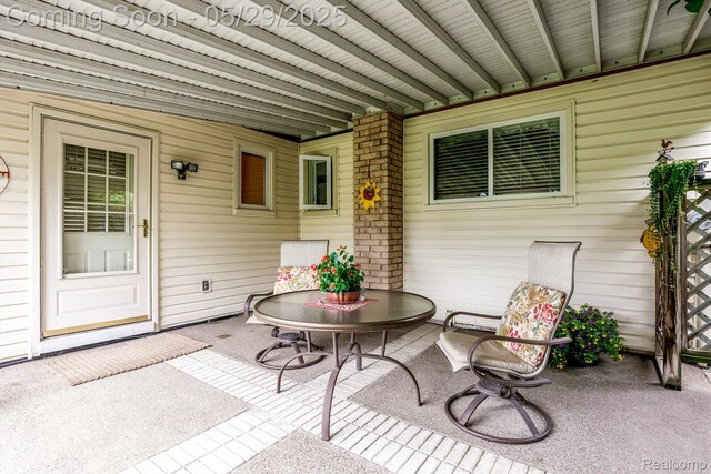 22540 Devonshire St, Woodhaven, MI 48183 - view of patio
