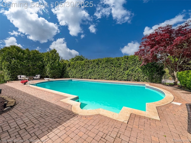 4462 Barchester Dr, Bloomfield Hills, MI 48302 - view of pool with a patio and a diving board