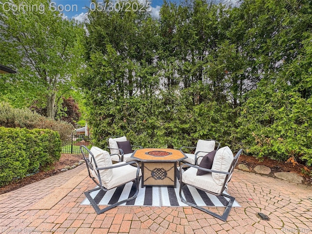 4462 Barchester Dr, Bloomfield Hills, MI 48302 - view of patio with a fire pit