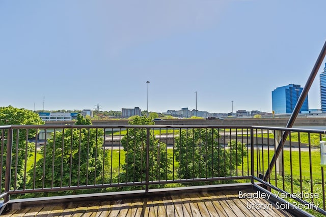 600 Broadway Ave NW Unit 414, Grand Rapids, MI 49504 - balcony featuring a city view