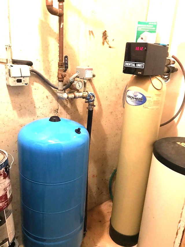 5883 Thistlewood Ave, Scotts, MI 49088 - view of utility room