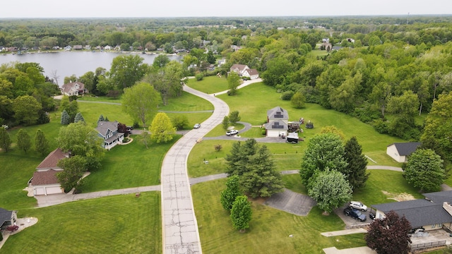 2363 Sundance Rdg, Howell, MI 48843 - bird's eye view of a large body of water and a forest