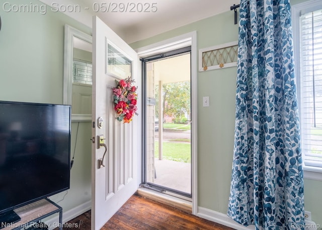3027 Ferris Ave, Royal Oak, MI 48073 - foyer featuring dark wood-style flooring, healthy amount of natural light, and baseboards