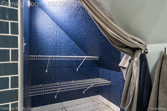 3027 Ferris Ave, Royal Oak, MI 48073 - interior space featuring tile patterned floors