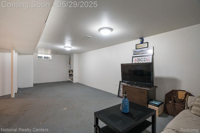 3027 Ferris Ave, Royal Oak, MI 48073 - living area featuring concrete flooring