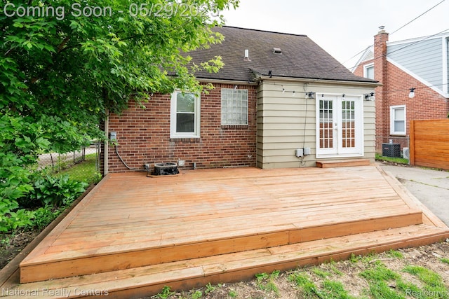 3027 Ferris Ave, Royal Oak, MI 48073 - wooden deck featuring french doors