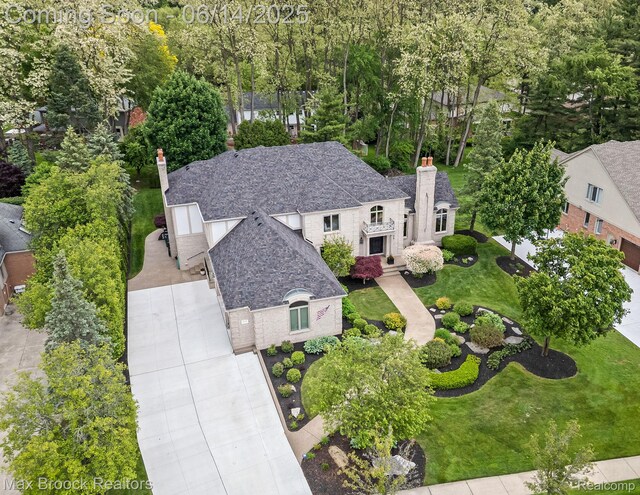 2906 Vineyards Dr, Troy, MI 48098 - photo 2