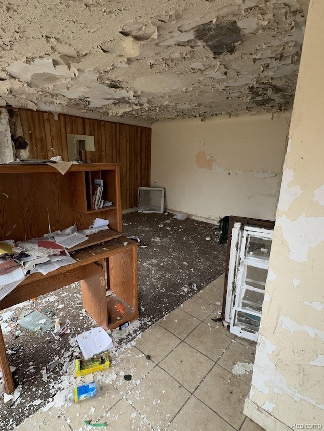 14632 Dolphin St, Detroit, MI 48223 - view of miscellaneous room