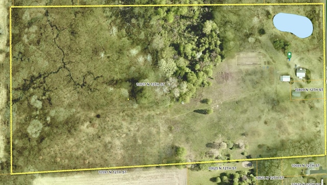 10827 N 12th St, Plainwell, MI 49080 - map / location with property parcel outlined