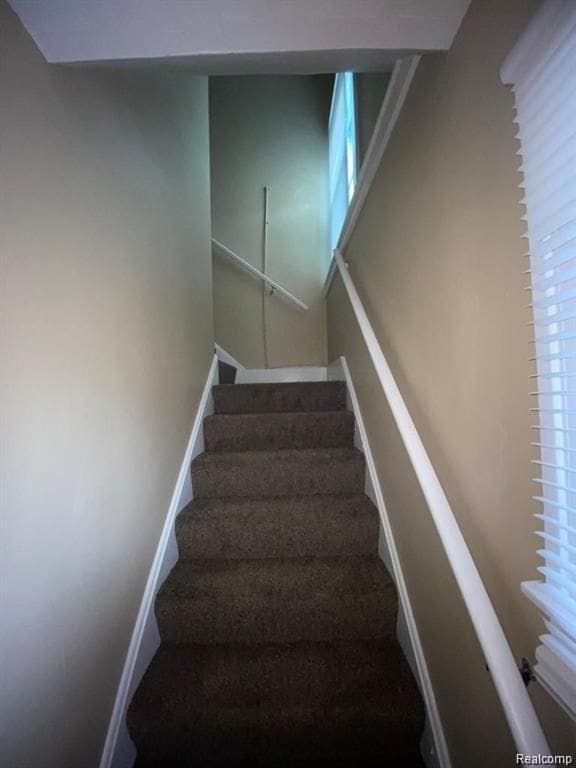 9966 Hartwell St, Detroit, MI 48227 - view of stairway