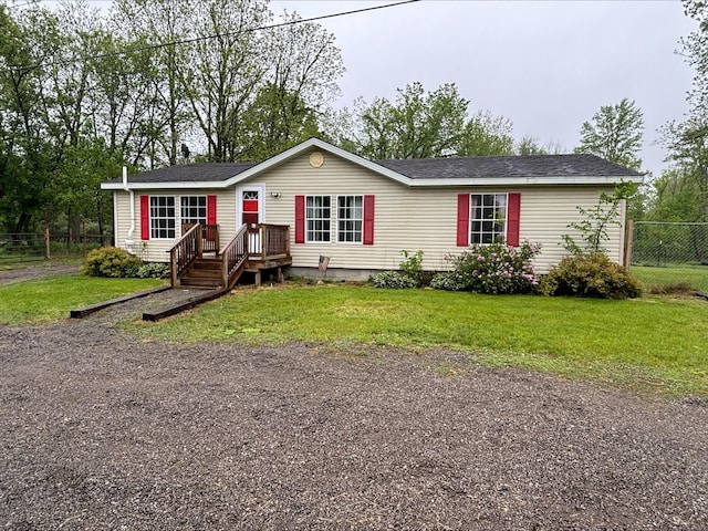 815 Hyatt St, Eaton Rapids, MI 48827 - view of manufactured / mobile home