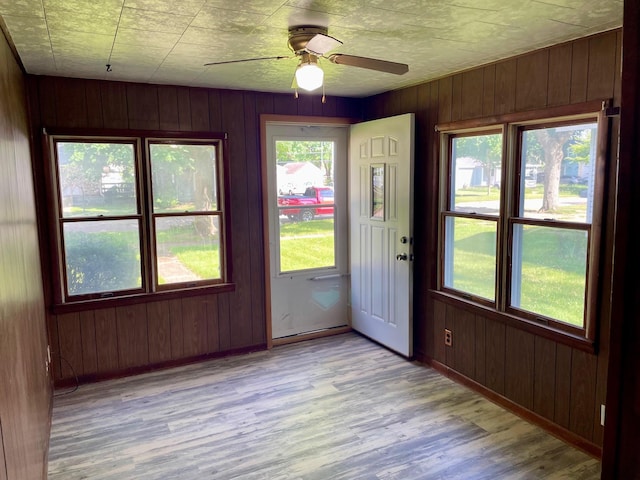 612 N Prospect St, Sturgis, MI 49091 - view of unfurnished sunroom