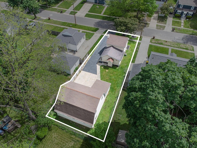 329 N Liberty St, Marshall, MI 49068 - aerial view of property's location featuring property boundaries highlighted and nearby suburban area