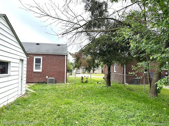14620 Trenton Rd, Southgate, MI 48195 - view of yard with central air condition unit