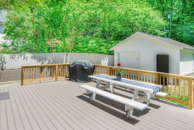 404 Michigan Ave, Frankfort, MI 49635