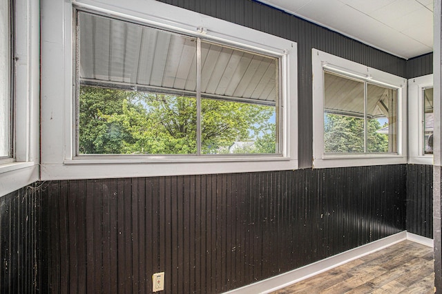 176 N Union St, Battle Creek, MI 49017 - unfurnished sunroom with plenty of natural light