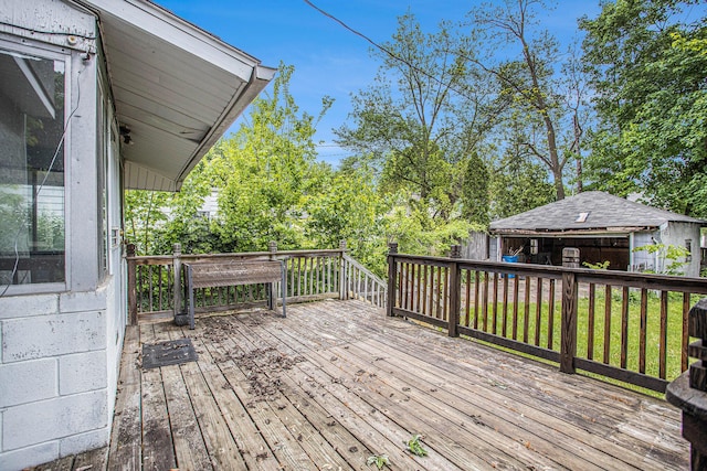 176 N Union St, Battle Creek, MI 49017 - view of deck