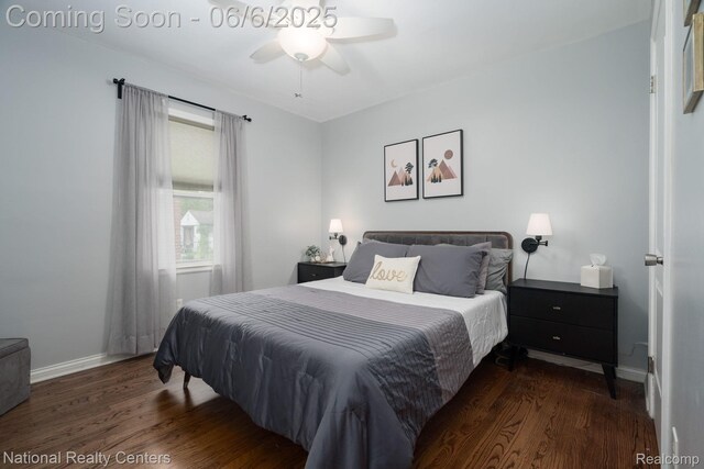 1395 Aline Dr, Grosse Pointe Woods, MI 48236 - bedroom featuring wood finished floors, baseboards, and a ceiling fan