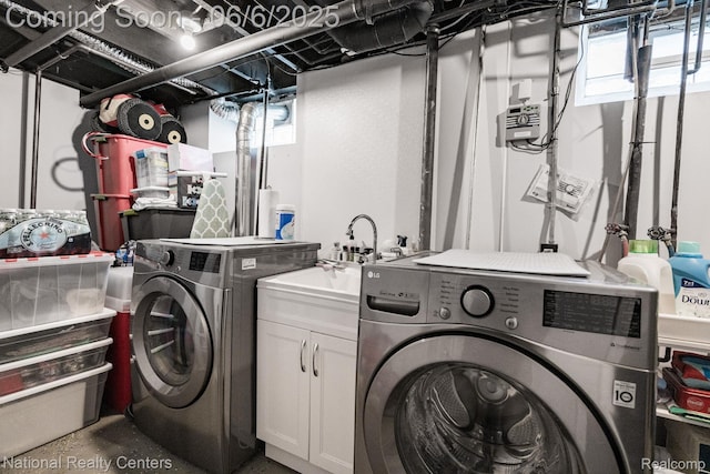 1395 Aline Dr, Grosse Pointe Woods, MI 48236 - laundry room featuring independent washer and dryer and cabinet space