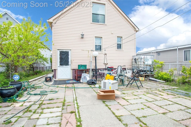 2393 Burger St, Hamtramck, MI 48212 - rear view of property with a patio area