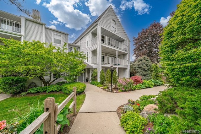 3553 Port Cove Dr Unit 39, Waterford, MI 48328 - view of building exterior