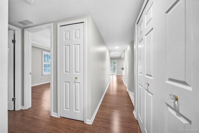 3553 Port Cove Dr Unit 39, Waterford, MI 48328 - hallway with dark wood finished floors, baseboards, and recessed lighting