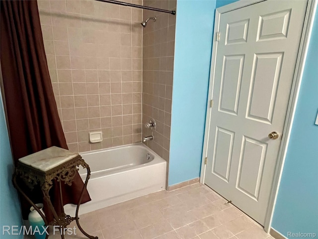 46117 Rhodes Dr Unit 298, Macomb, MI 48044 - full bathroom with shower / bath combo, tile patterned floors, and baseboards