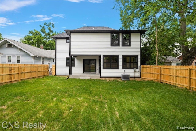 206 E Windemere Ave, Royal Oak, MI 48073 - back of house with a fenced backyard