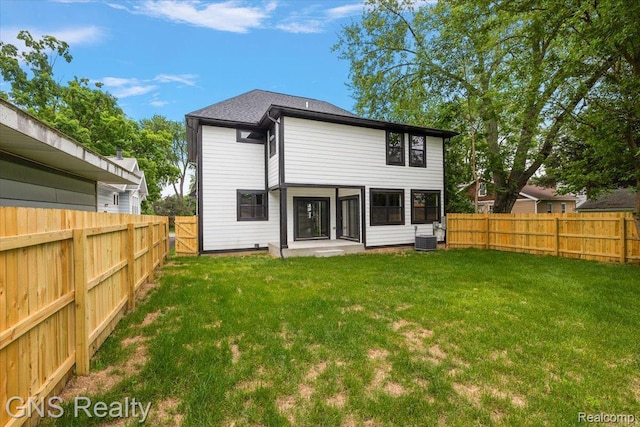 206 E Windemere Ave, Royal Oak, MI 48073 - rear view of house with a fenced backyard