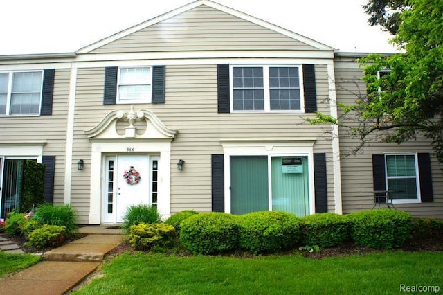 966 Bloomfield Village Blvd, Auburn Hills, MI 48326 - view of multi unit property