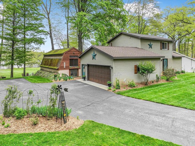 2665 Tonawanda Lake Rd, Grawn, MI 49637