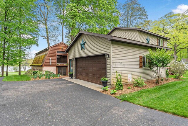 2665 Tonawanda Lake Rd, Grawn, MI 49637