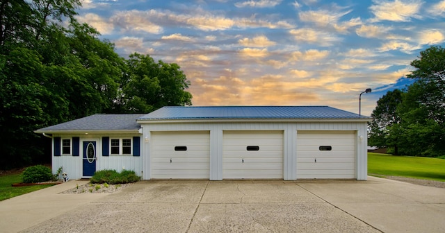 8595 E Napier Ave, Benton Harbor, MI 49022 - view of garage