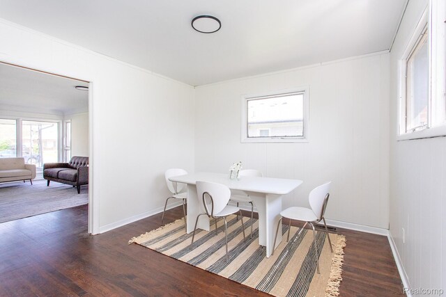 24548 Templar Ave, Southfield, MI 48075 - dining space with wood finished floors and baseboards
