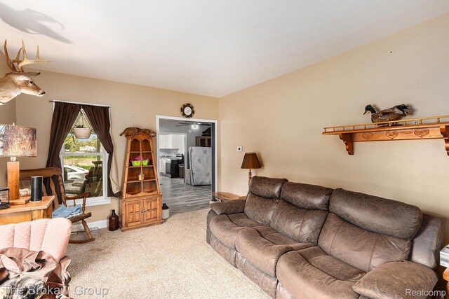 4470 Beach St, Akron, MI 48701 - living area with light carpet and baseboards